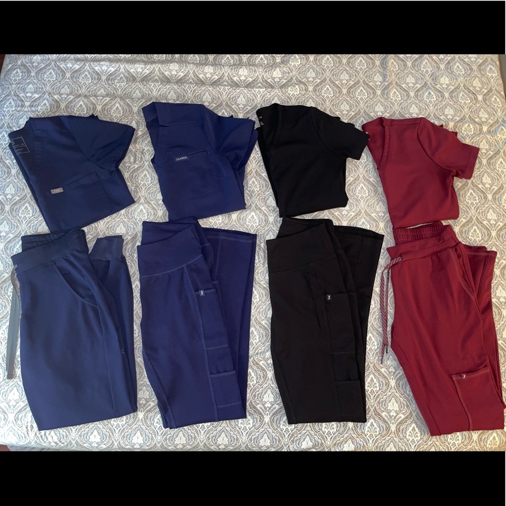 FIGS and JAANUU Scrubs XS